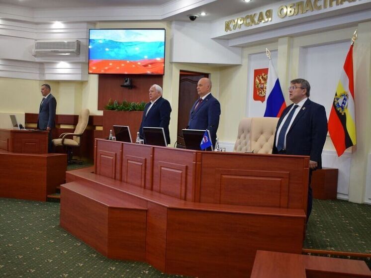 В пятницу, 27 июня, Курская областная Дума собралась на внеочередное заседание, чтобы принять отставку спикера заксобрания Юрия Амерева