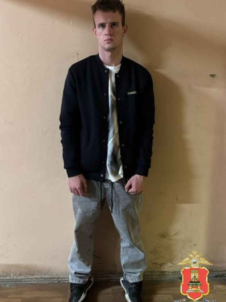 19-летнему жителю столицы, что получил от пенсионера из Тверской области 880 000 рублей, грозит срок