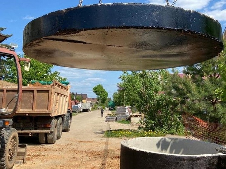 В Костроме на нескольких улицах ведется строительство ливневой канализации