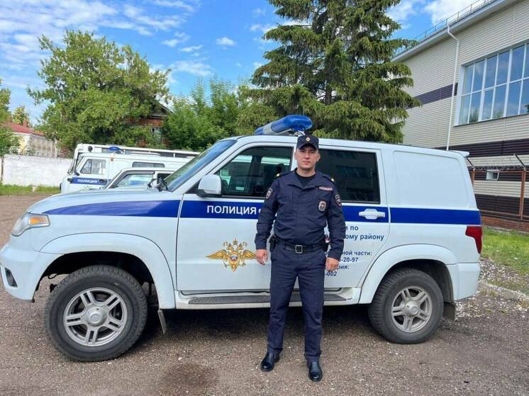 Полицейский в Татарстане спас тонувшую в Каме девушку-подростка