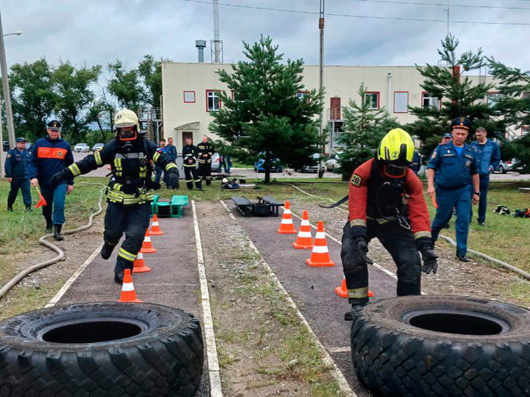 Сотрудники 11 пожарно-спасательной части Воронежа стали победителями регионального конкурса