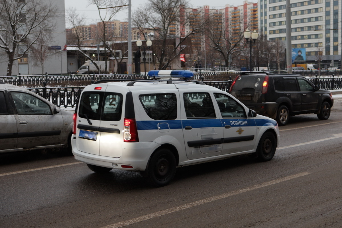 В Екатеринбурге полиция задержала десятки азербайджанцев, среди них ищут убийцу