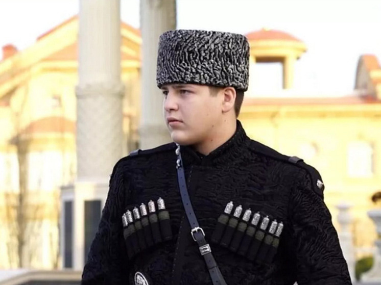 Дочь главы Чечни Кадырова сообщила, что ее брат Адам женится