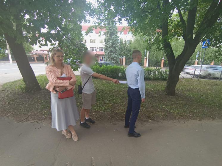 В Орле арестовали мужчину за хулиганство с применением ножа