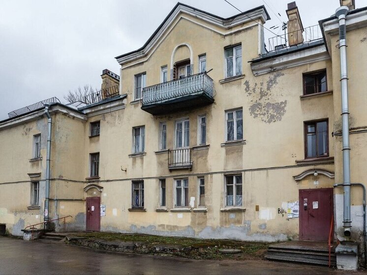 В квартале Красный Кирпичник Колпинского района Петербурга свыше половины жителей третьей очереди программы реновации оформили нотариальные согласия и подписали предварительные договоры на улучшение своих жилищных условий.