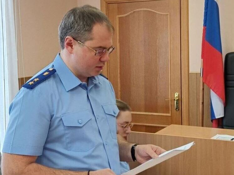Более 10 лет колонии: в Кингисеппе вынесли приговор наркодилерам