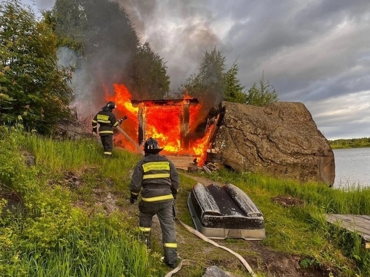 В районе Рыбацкого переулка в Кеми произошёл пожар