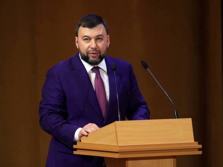 Глава ДНР поздравил дончан с Днем молодежи