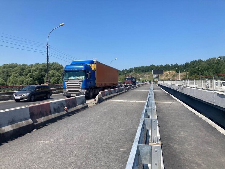 Центральную полосу на мосту через Иню закроют в Новосибирске