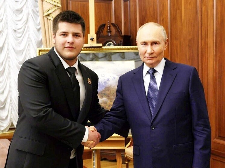 Президент поздравил младшего Кадырова с вступлением в брак