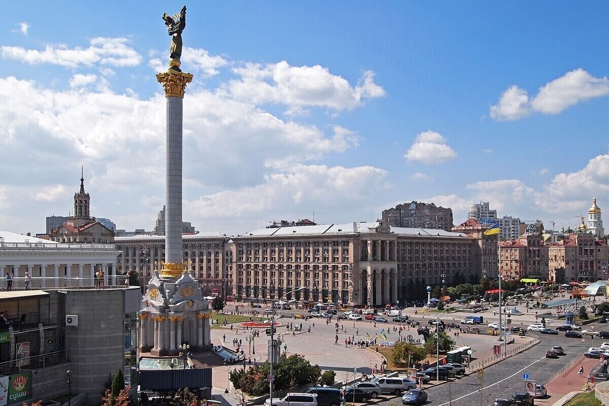 На Украине в День Конституции «отменили» одну из ее статей