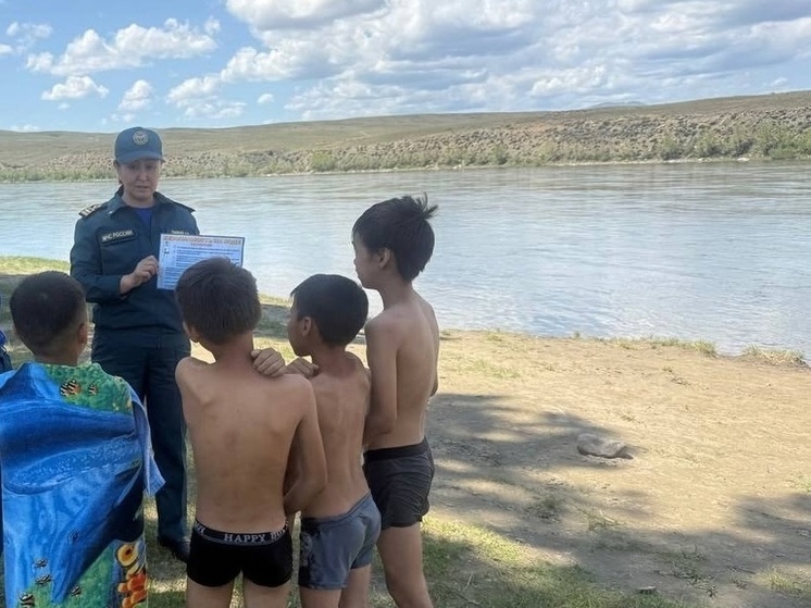 В Кызыле наказали родителей, чьи дети купались без присмотра взрослых