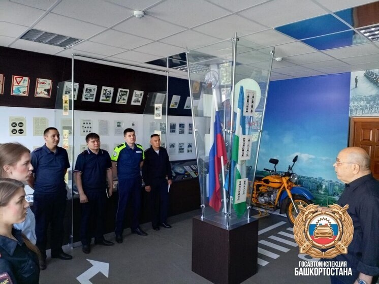 Ветеран Госавтоинспекции Башкирии поделился опытом с новобранцами