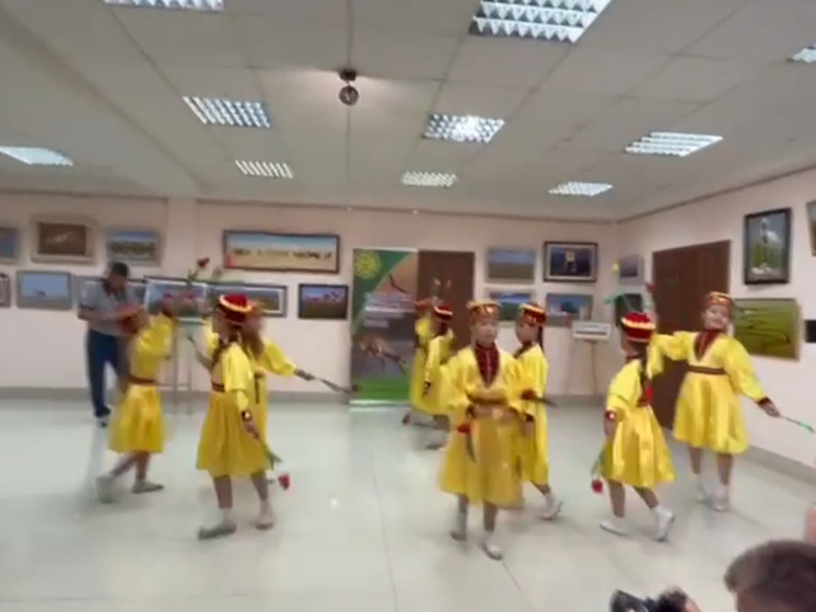 В Калмыкии открыли фотовыставку о природе региона