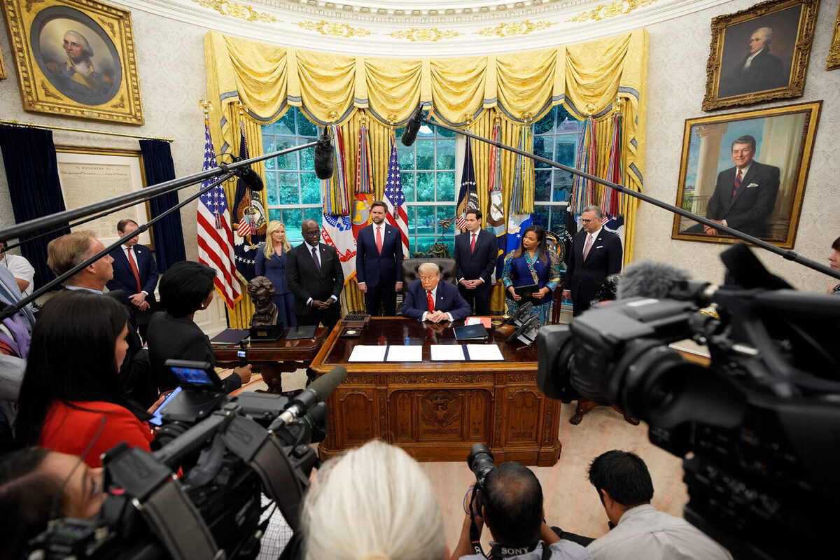 Брюс: США поддерживают Украину, но нацелены на дипломатическое решение конфликта