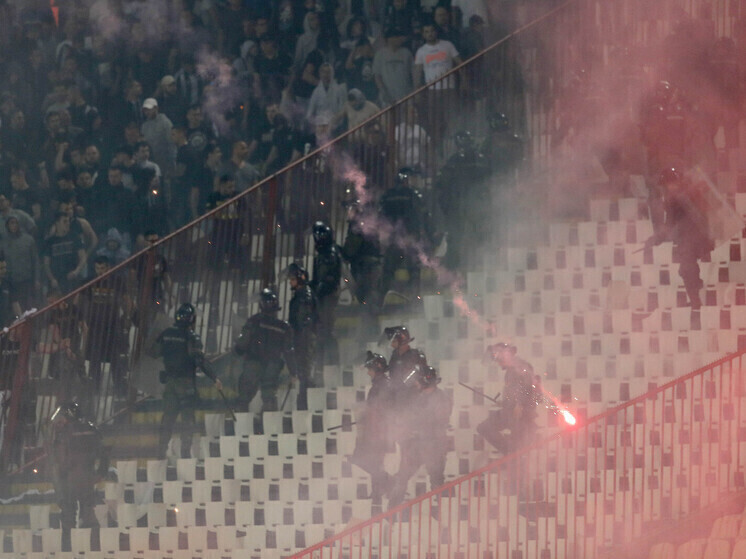 Протестующие в Белграде призвали к уничтожению Сербии - власти