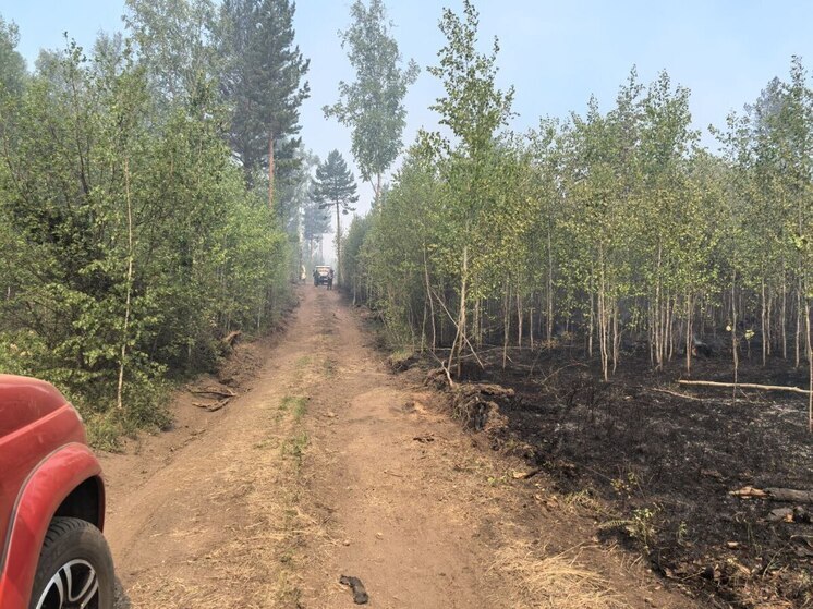 Пожар продолжают дотушивать в Атамановке