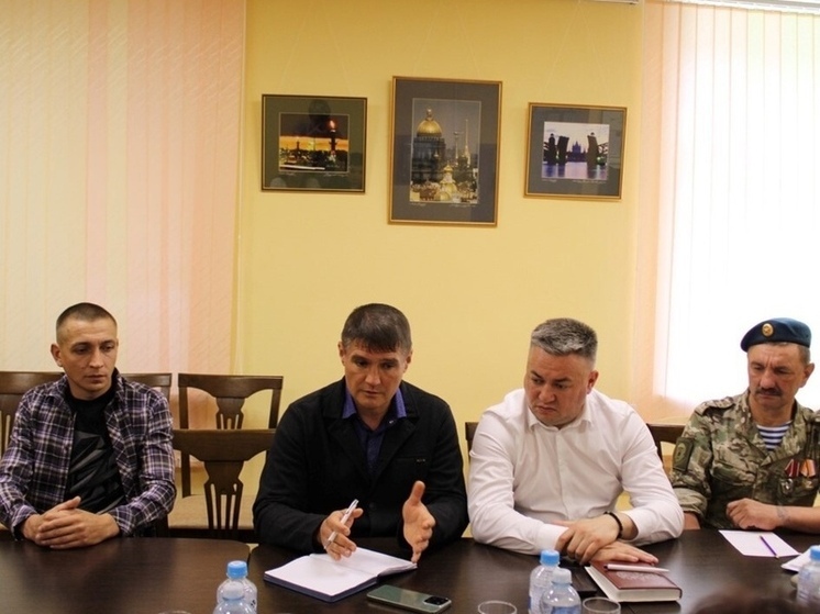 В Духовщине состоялась встреча участников специальной военной операции