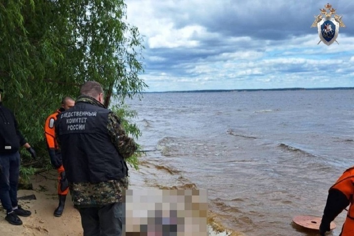 Труп мужчины выловили отдыхающие на Горьковском море
