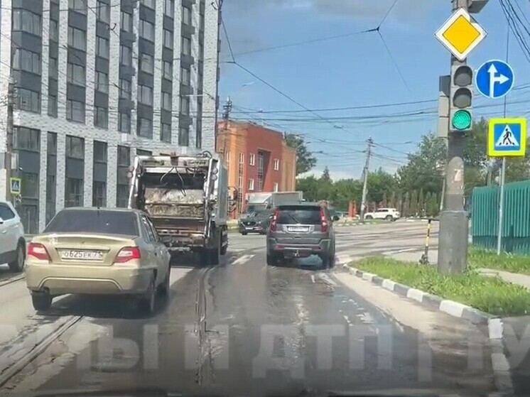В Туле показали видео игнорирующих "знаки-изгои" водителей