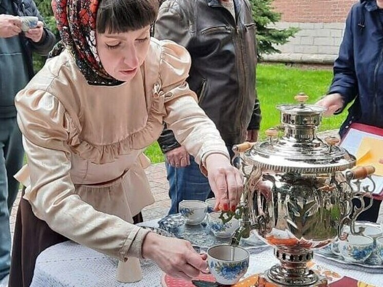Туляков научат правильно пить чай из самовара
