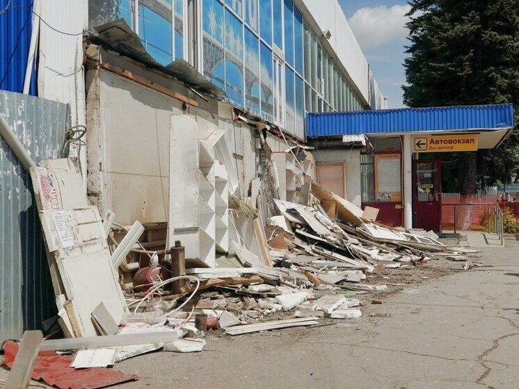 В Саратове за неделю снесли 31 незаконный объект