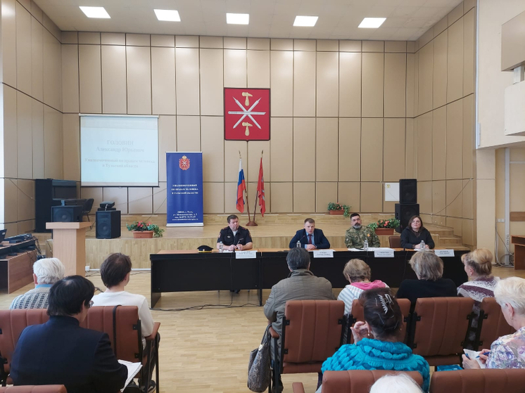 Тульским общественникам рассказали, куда сообщать о фактах НОН