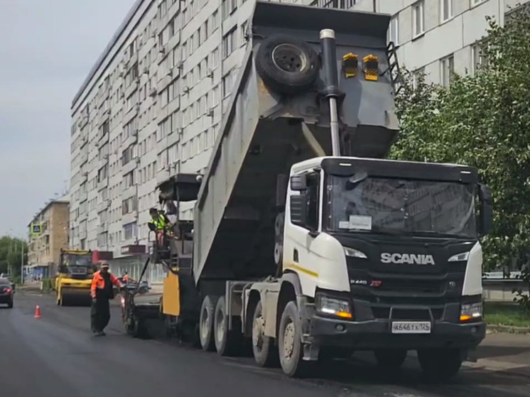 На Дубровинском в Красноярске завершают ремонт дорожного покрытия