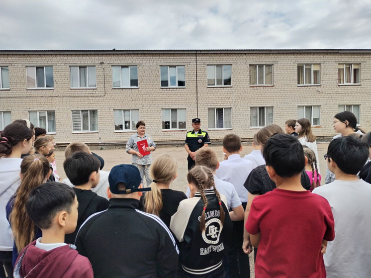  В Новоорске школьников научили безопасному вождению