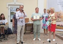 28 июня на XXII Балаклавском поэтическом фестивале «Пристань менестрелей» собрались поэты и барды, чтобы представить на суд слушателей свои новые произведения