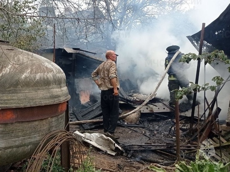 Под Новой Каховкой потушили пожар в частном секторе