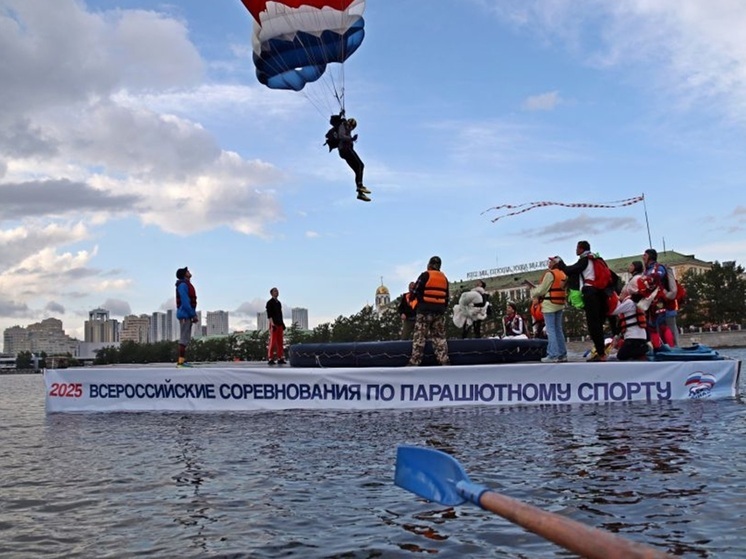 Свердловчане взяли «серебро» и «бронзу» на Всероссийских соревнованиях по парашютному спорту «Европа-Азия»