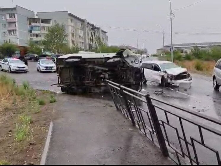 Водитель УАЗа погиб после столкновения на дороге в Чите