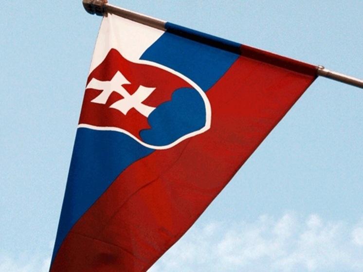 Глава МИД Словакии Бланар призвал искать пути общения с Россией