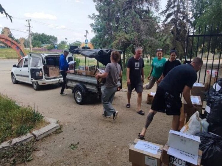 Астраханские волонтёры передали бойцам СВО домашние угощения