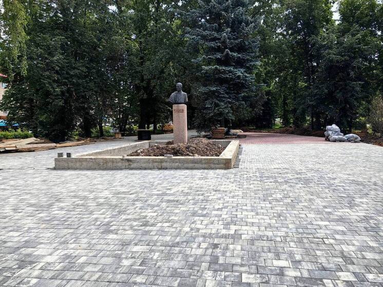 В Обнинске почти благоустроили сквер на Жолио-Кюри