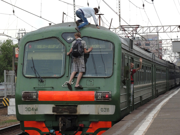 13-летний «зацепер» получил травмы в Подмосковье