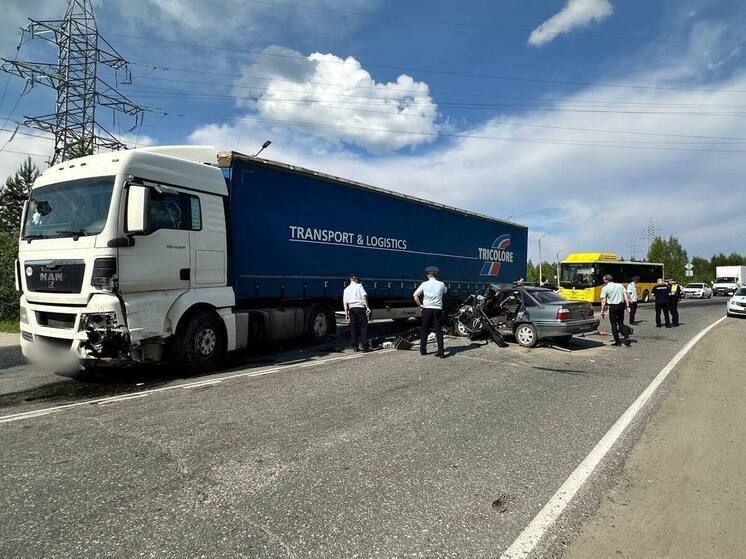 Без погибших: в ГАИ прокомментировали ДТП на Магистральной в Ноябрьске