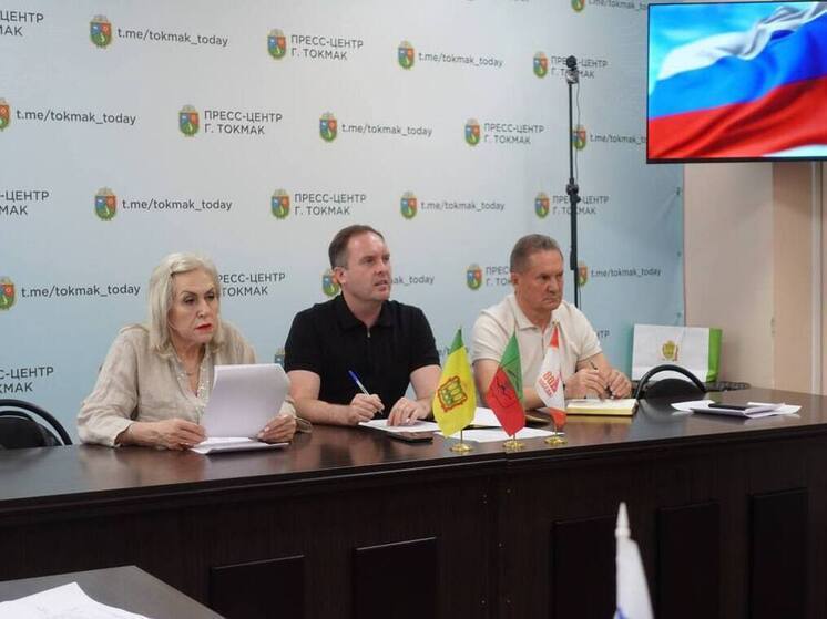 Первый заместитель председателя правительства Пензенской области Виктор Кувайцев подвел итоги оперативного совещания в Токмакском районе