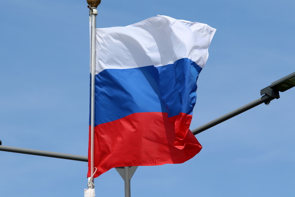 Брянский депутат предложил снизить возраст вступления в брак в России до 16 лет