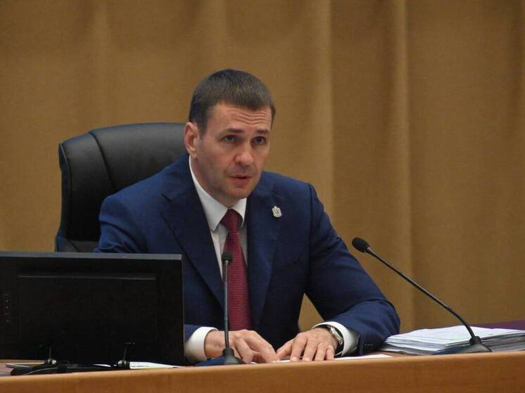 С 1 июля бюджетникам в Хабаровском крае снова повысят зарплату
