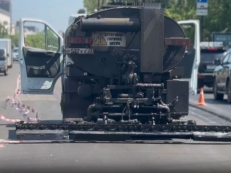 Ремонт дороги на улице Ленина в Хабаровске до сих пор продолжается