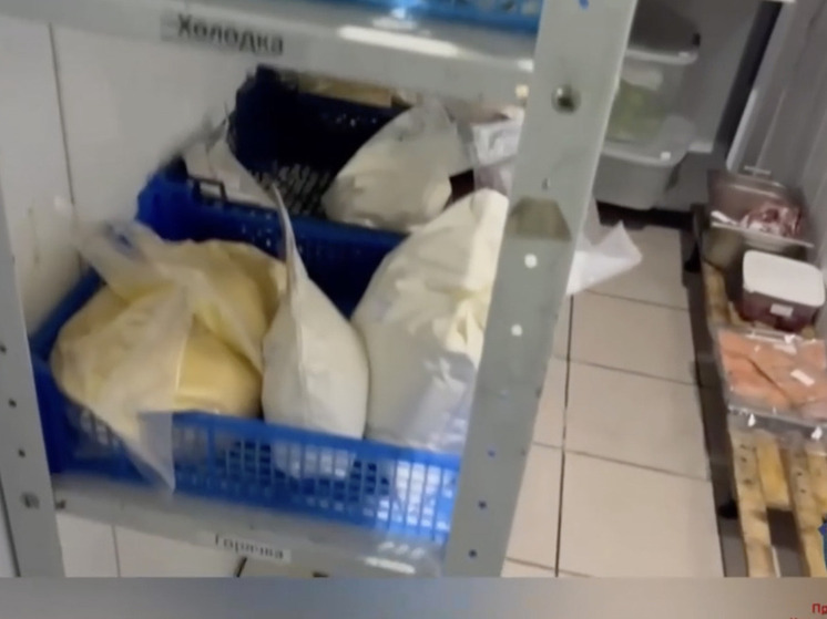 В Красноярске из ночного клуба вывезли 90 кг просроченных продуктов