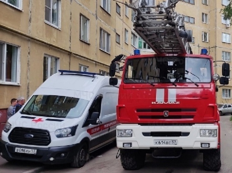 В Орле из горящей квартиры спасли пенсионера