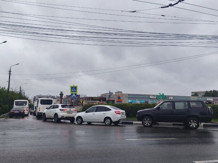 Ремонт на мосту Калужского шоссе собрал огромную пробку на юге Тулы