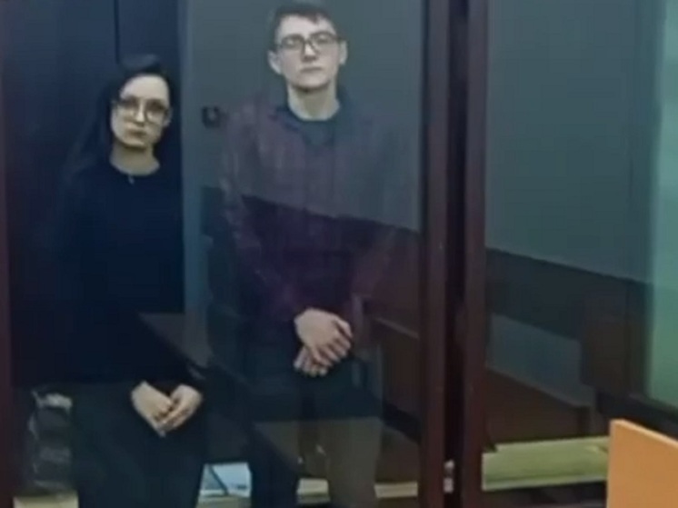 В ЛНР осудили молодых людей за госизмену