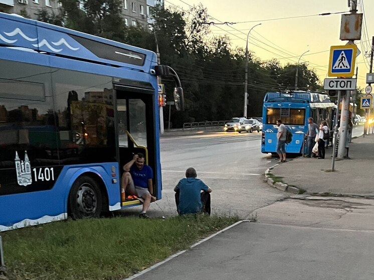 Авария на подстанции парализовала движение троллейбусов в Саратове