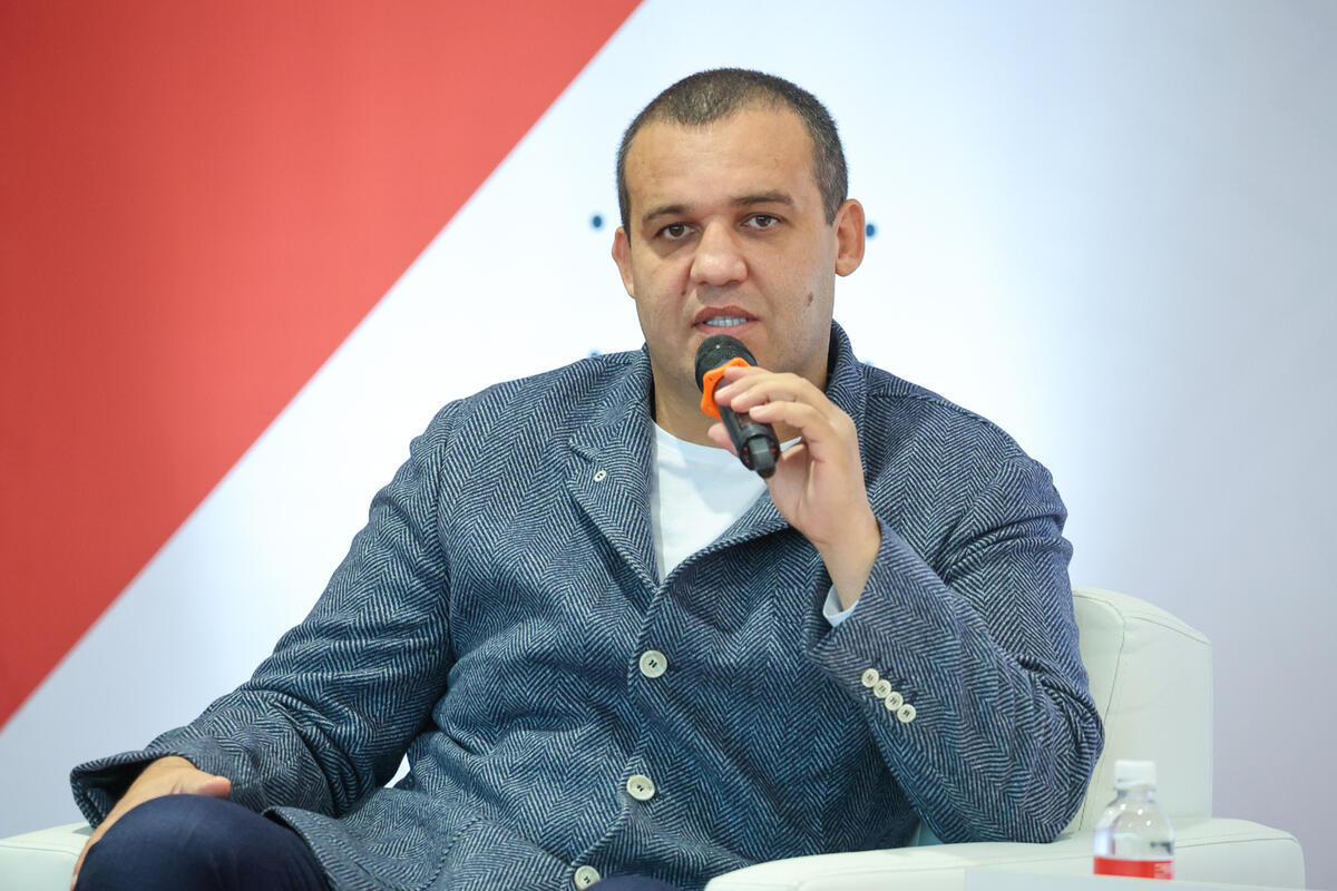 Кремлев осудил поведение российской боксерши, которая предложила вейп орангутану