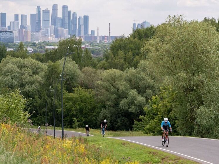 Возрождение легенды: большое кольцо обновленной трассы в Крылатском встретила первый велозаезд