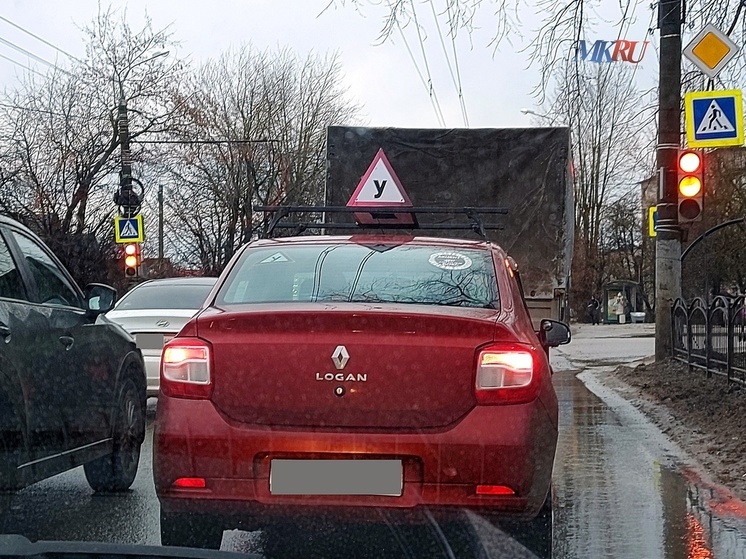 Калужане будут больше платить за водительские права и номера